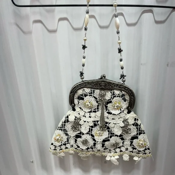 Mary Frances Lace Purse - Picture 11 of 11